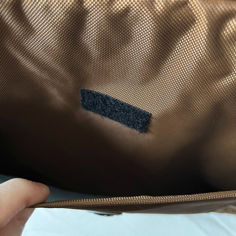 NWT Pacsafe Anti-theft CommutaSafe 100 computer bag in Choco Brown - Picture 5 of 10